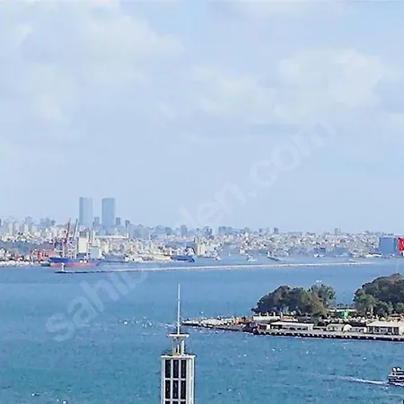 Furnished Renovated Historical Galata Tower In Cultural Center Appartement Istambul